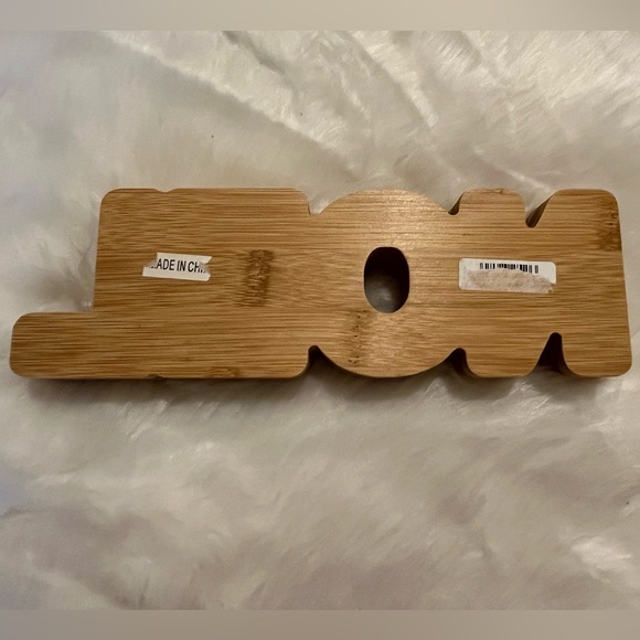 Noel Holiday Decor - Picture 3 of 6